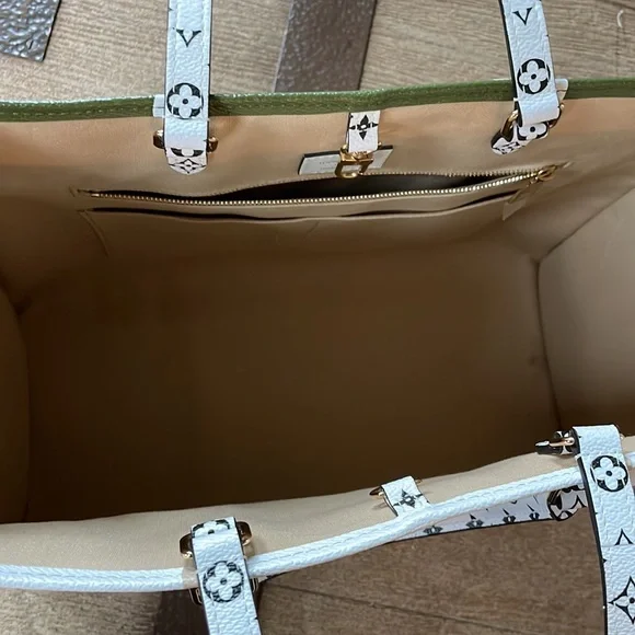 Preowned Louis Vuitton on the go khaki taupe large bag shopper - Picture 8 of 14